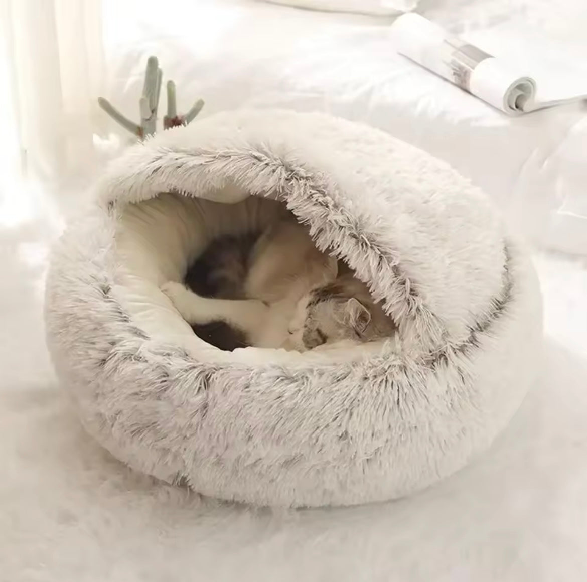 Round Cat Cushion Semi Enclosed Pet Sleep Bag